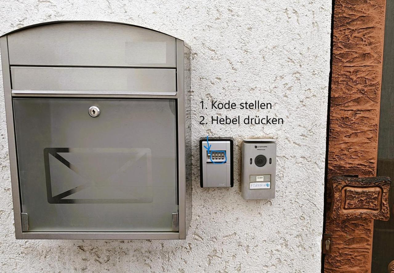 Ferienwohnung "Sorgenfrei" In Coburg ! - Im Eg Mit Privatparkplatz & Balkon エクステリア 写真
