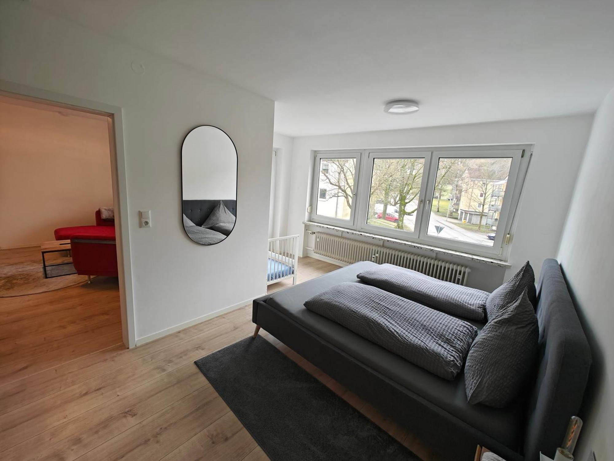 Ferienwohnung "Sorgenfrei" In Coburg ! - Im Eg Mit Privatparkplatz & Balkon エクステリア 写真