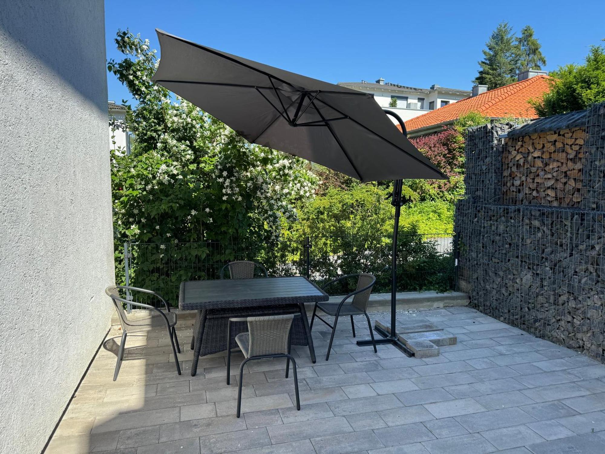 Ferienwohnung "Sorgenfrei" In Coburg ! - Im Eg Mit Privatparkplatz & Balkon エクステリア 写真